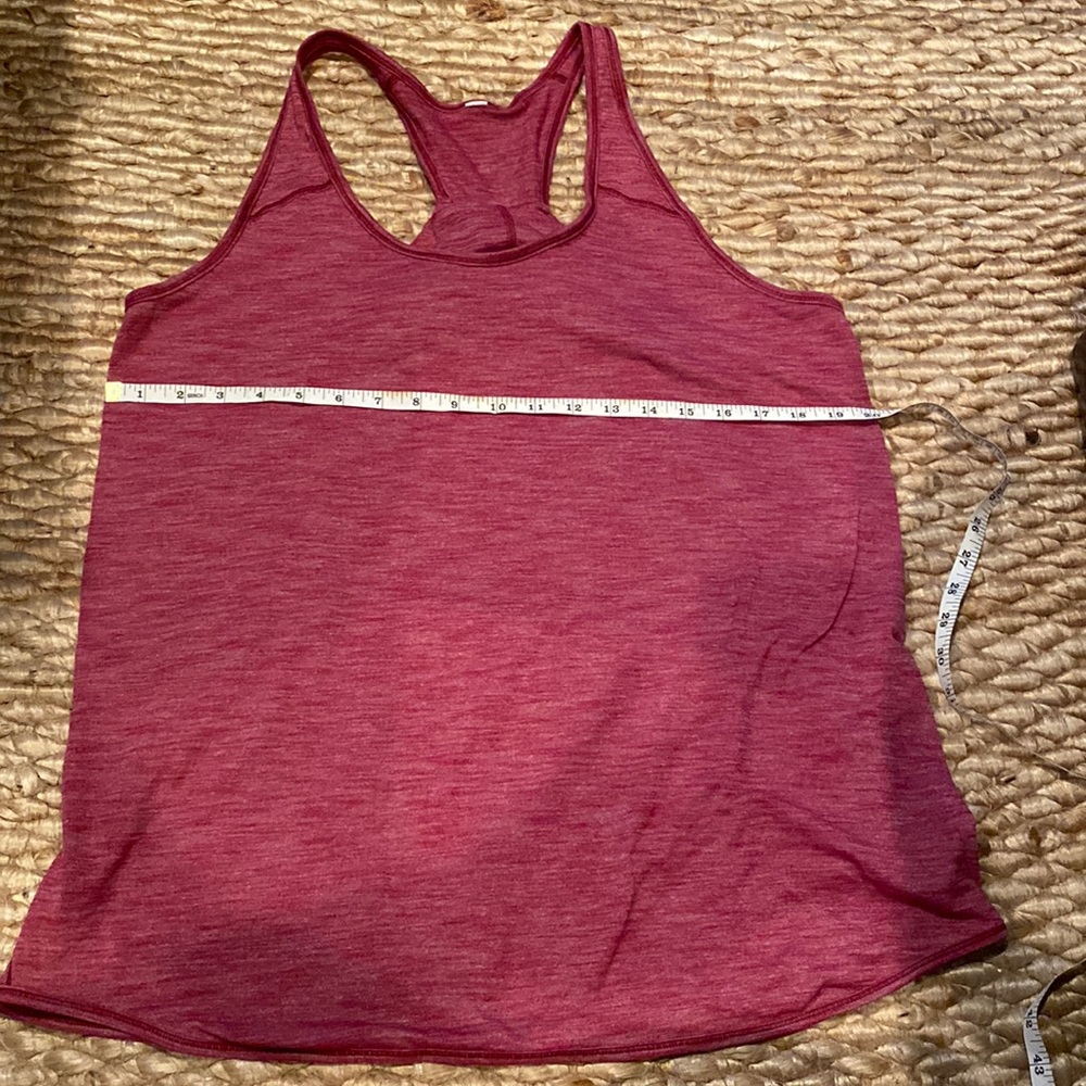 Lululemon tank top